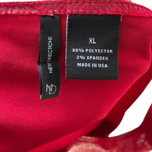 New Directions Red Glitz Glam Grunge Punk Metallic Glitter Cropped Tank Top - Picture 5 of 5